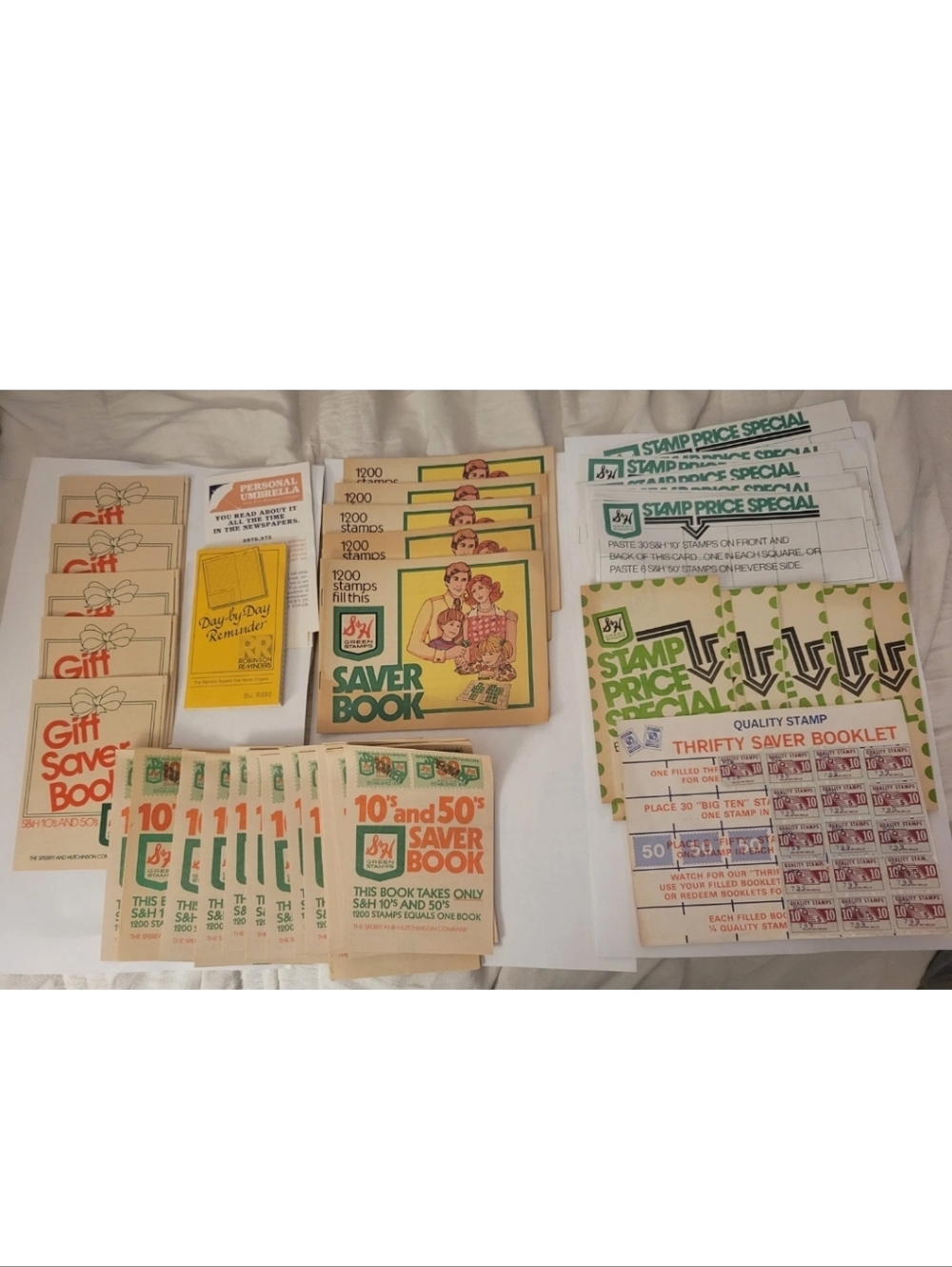 Lot of Vintage S & H Green Stamps Full And Blank Savers Books Movie Prop 50s 60s